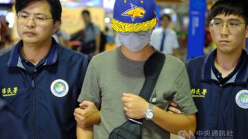 陆男撕反送中连侬墙 遭台湾政府强制出境