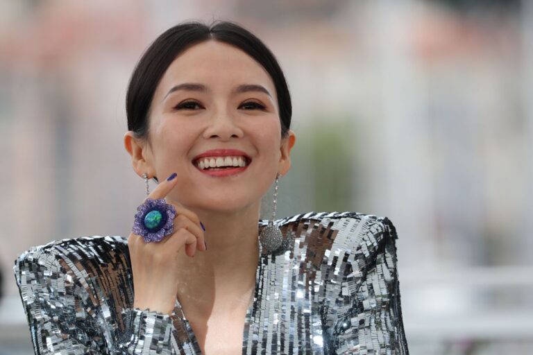 晒與李安合照分享開心事 章子怡暗示二胎喜訊