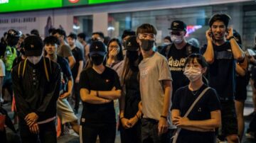 【今日点击】实施“紧急状态法”香港抗争进入新阶段