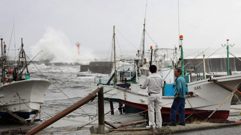 强台风直逼日本 气象厅：暴雨61年最大