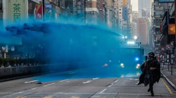 水炮車放毒？綠色和平：藍色水含有毒化合物
