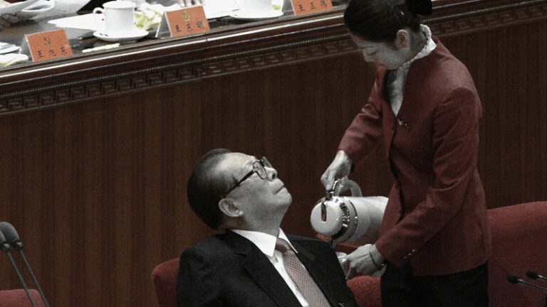 江澤民緊盯美女照 中共外交部跳腳