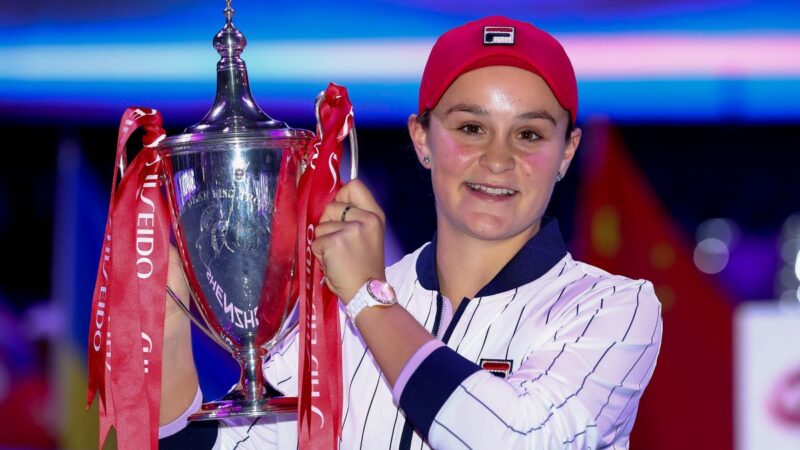 澳洲女將巴蒂首次入圍 即奪年終總決賽冠軍