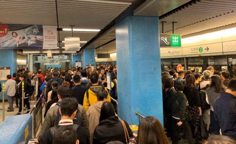香港復課首日 抗爭者發起「拂曉行動」