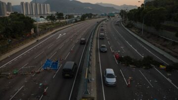 【直播回放】11.15晚中文大學抗爭者由大埔公路撤離