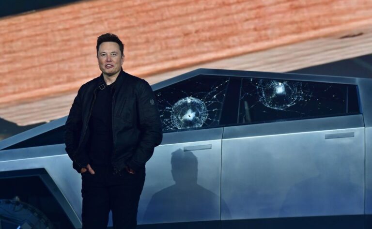 特斯拉新車車窗破裂 馬斯克揭謎底