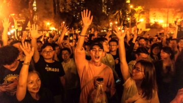 香港区选结果出炉：民主派388/59大胜建制派