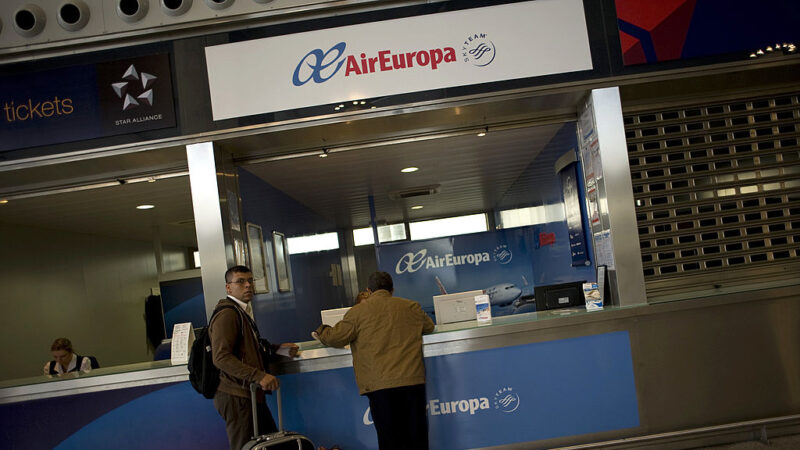 欧罗巴航空机长误传劫机 荷兰机场一度封锁