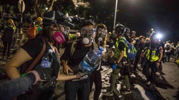 香港各界默默支持學生抗爭 背後故事感人