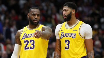 NBA湖人双星擒爵士 客场豪取10连胜