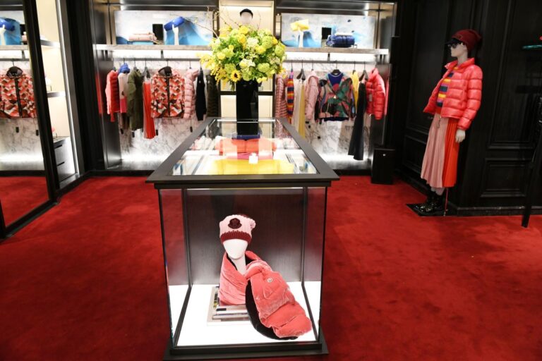傳Gucci母公司正洽購高端羽絨服品牌Moncler