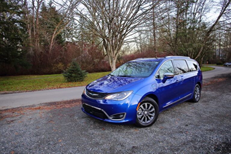 車評：為七人車充電 2019 Chrysler Pacifica Hybrid Ltd
