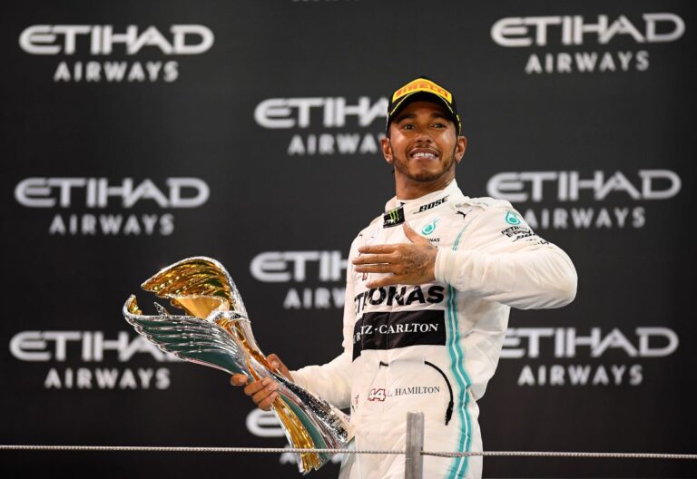 F1收官:梅賽德斯優勢仍明顯 延續六年統治