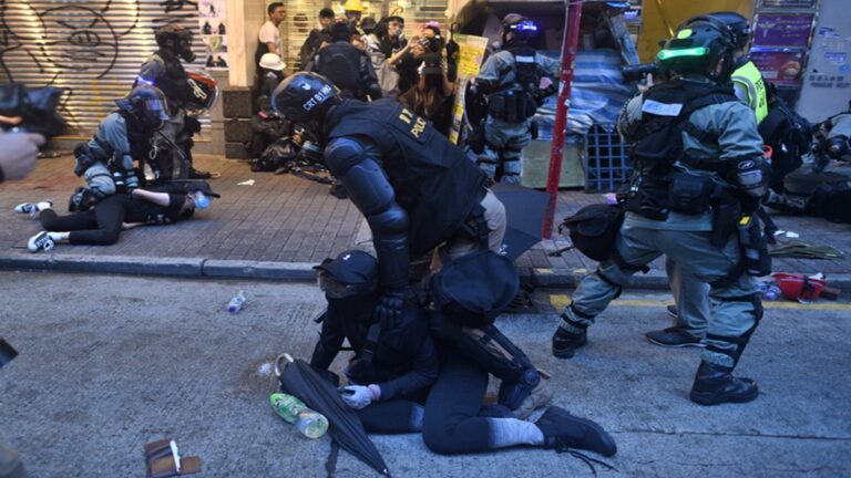 香港抗爭者逃亡他鄉 錄音控訴遭警毒打栽贓內情