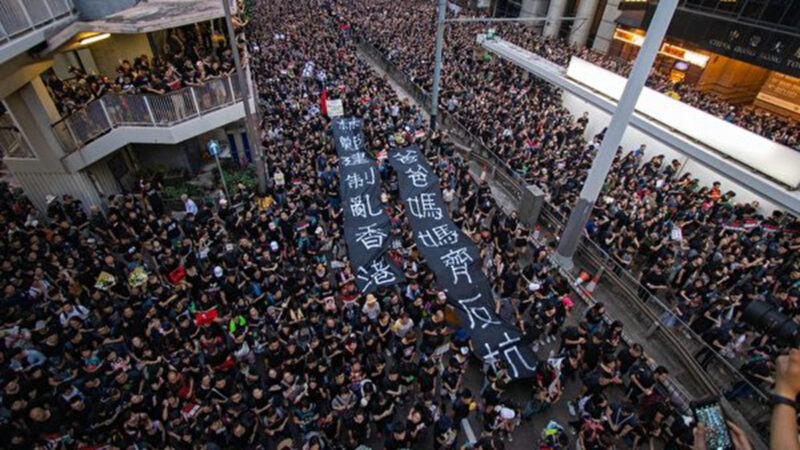 平安夜港警如临大敌 香港“跨年抗争”势不可挡
