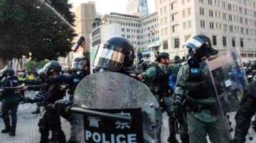 港警抹黑抗爭者被揭穿 立馬改口