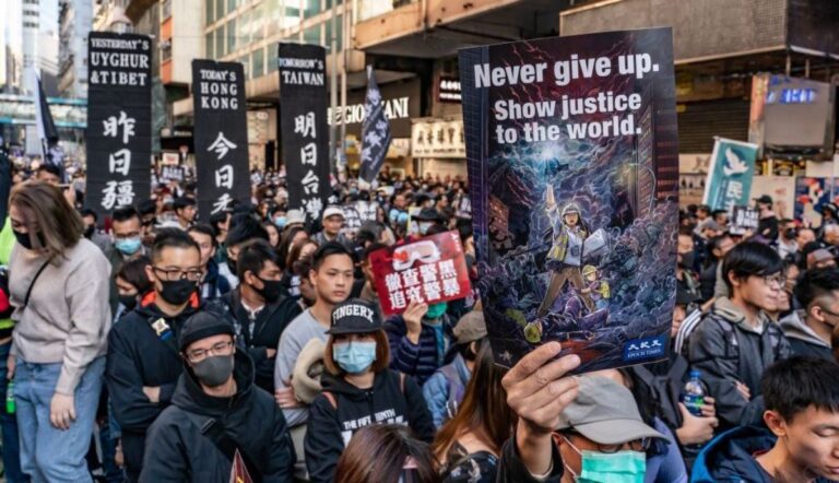 香港80萬人大遊行 高呼驅逐共黨抗爭到底 （組圖視頻）