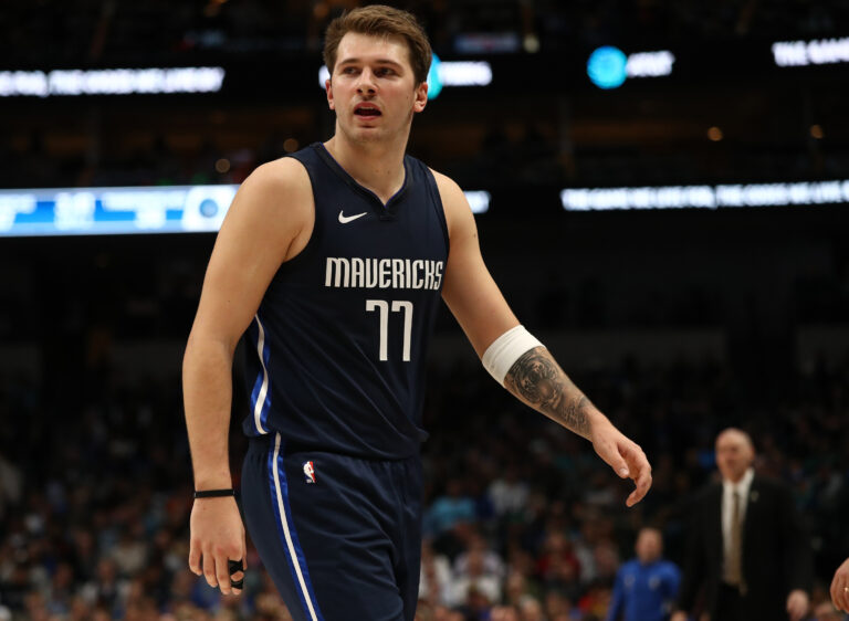 NBA獨行俠升西部第二 東契奇平喬丹紀錄