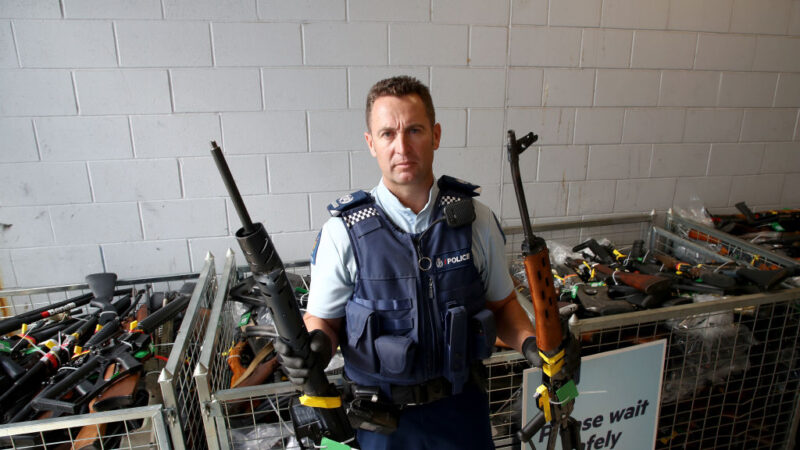 清真寺枪击血案后 新西兰限枪禁令今起生效