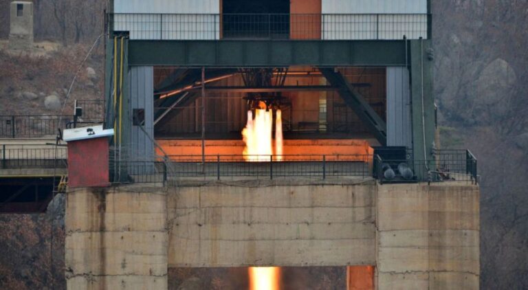 朝自稱試驗洲際導彈引擎成功 川普發警告
