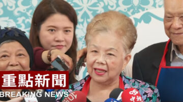 柯文哲母亲：母子都会投票蔡英文