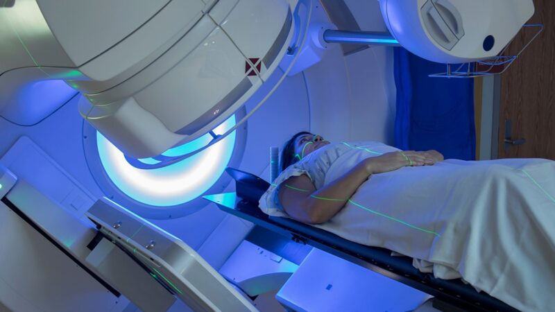 新型放射疗法瞬间杀死肿瘤 却无损健康组织