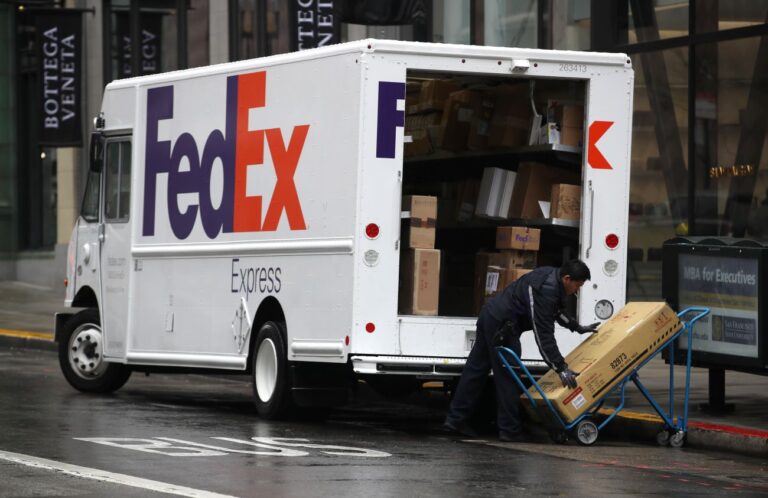 亞馬遜解除禁令 商家可用FedEx送貨