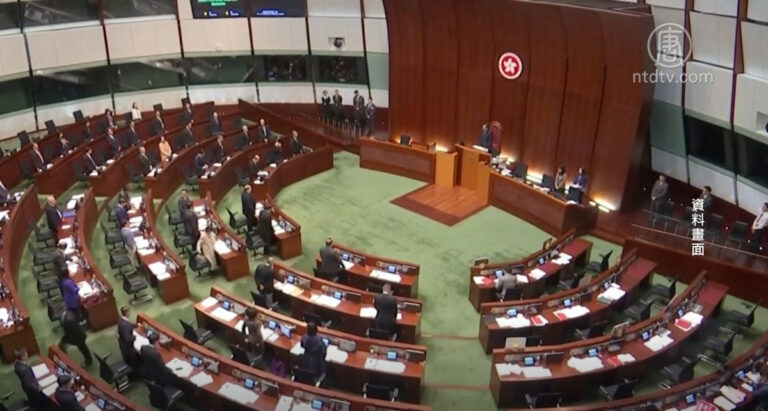 林鄭撐警挨轟 港人發起19日大遊行