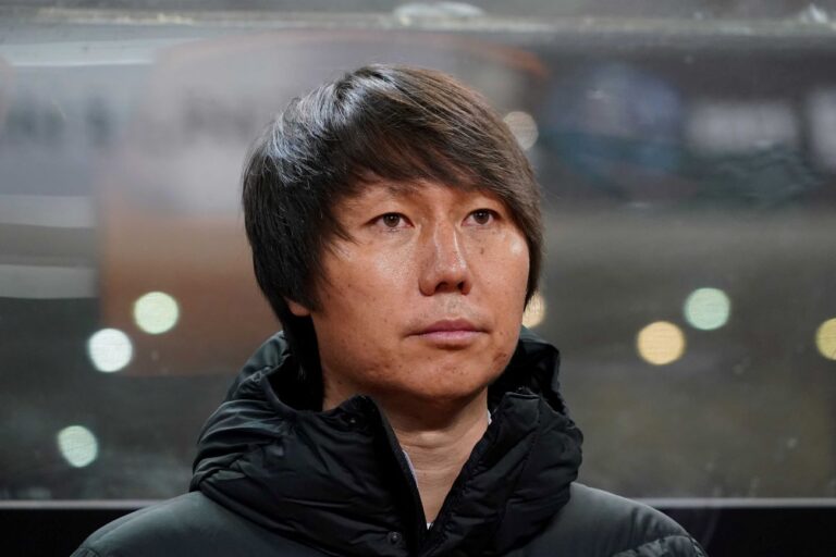 李鐵接過主帥教鞭 率中國男足衝擊世界盃