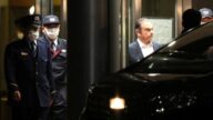 日产前CEO藏琴盒成功潜逃 日本政府好尴尬