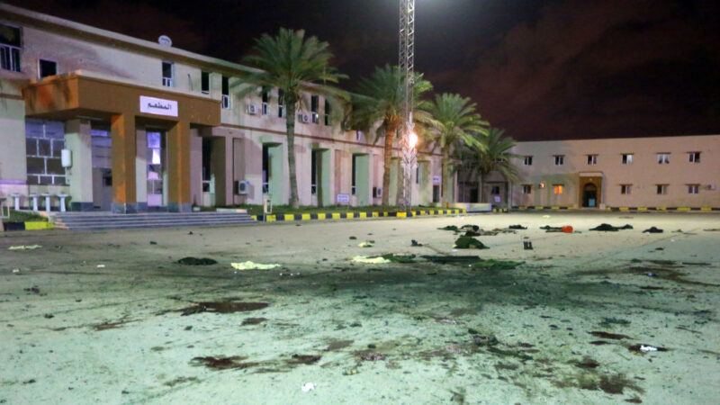 利比亚军事学校阅兵场遭空袭 至少28死