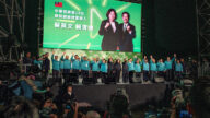世界的十字路口:台湾大选落幕 蔡英文为何横扫817万票？韩国瑜为何惨败？