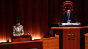 兩個女人兩臺戲 港議員諷林鄭：蔡英文都要謝你
