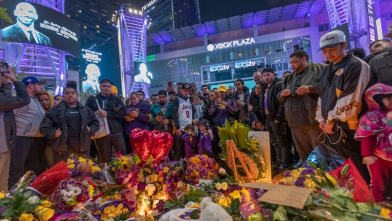 NBA球星科比不幸去世 美各界哀悼