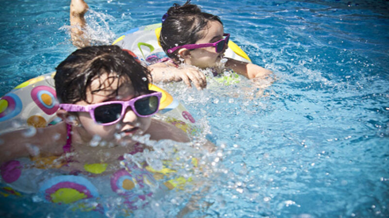 四川什邡一游泳馆水质超标 21名儿童染病毒入院