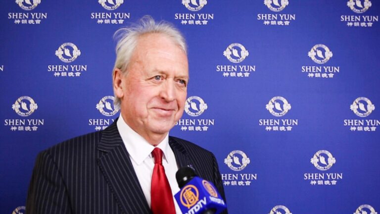 神韻法國圖爾大爆滿落幕 觀眾盛讚中華之魂