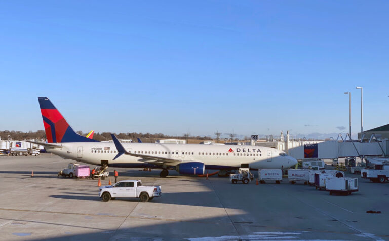 武漢疫情擴散 達美航空加速停飛中國