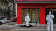 武汉一社区疫情通报曝光：确诊疑似13人 过半死亡