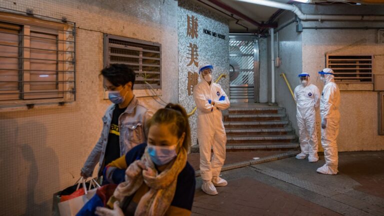 香港疑爆社區感染 逾百名住戶撤離