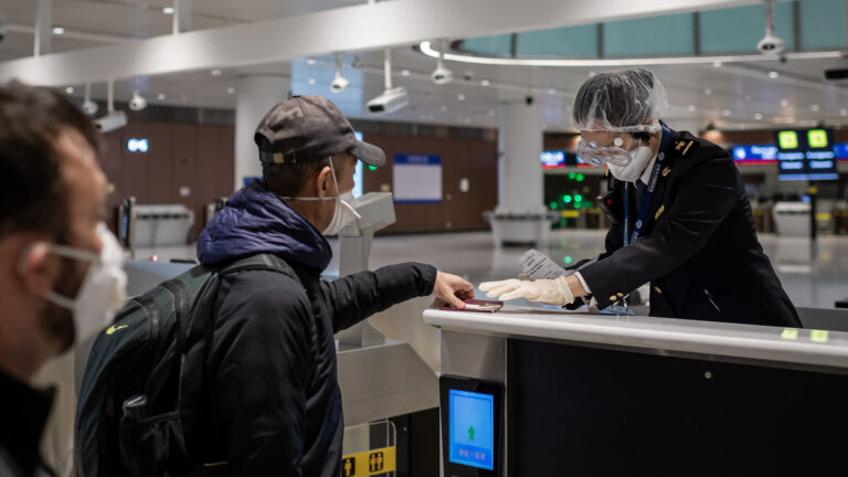【禁聞】美媒：中共籲各國開放邊境 連盟友也拒絕