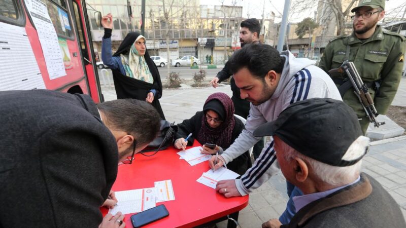 伊朗国会选举投票 延长5次时间才落幕