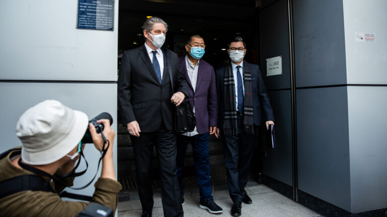 報復港警撥款案 多名民主派政黨人物被捕