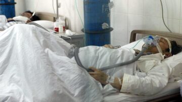 武漢女絕望哭訴：母親在死亡的前一刻，還在求救
