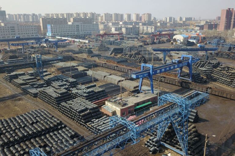 中共官方數據雙位數慘跌 專家：實際衝擊可能更嚴重