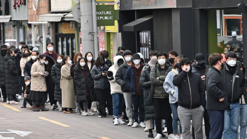 韩新增376例累计3526例 疫情进入“危急时刻”