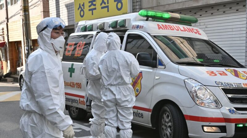 韩国疫情确诊超3000例 76国下“限韩令”