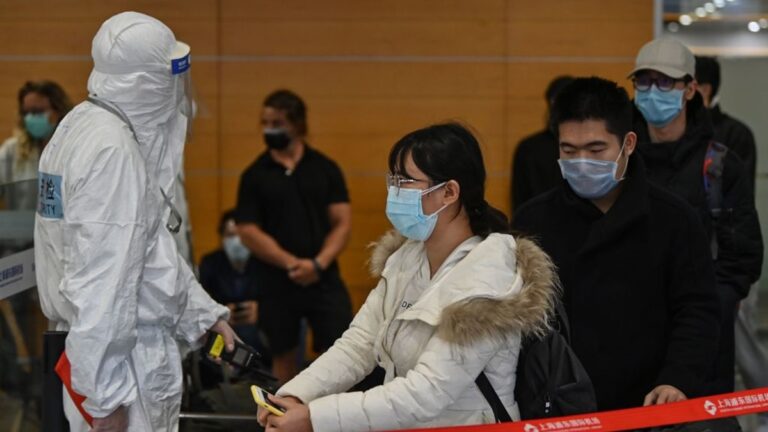 【今日點擊】北上廣深畢業生需求大跌三成 恐慌心態瀰漫社會