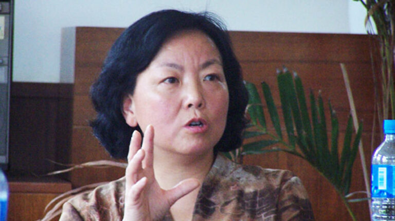 何與懷：肯定《軟埋》，拒絕「軟埋」