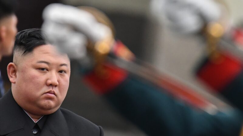 俄羅斯給金正恩「送花圈」 朝鮮官媒鬧尷尬