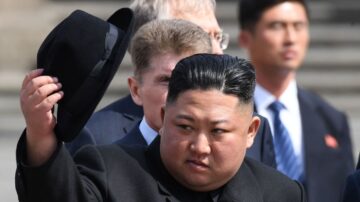 下落成谜臆测多 台国安局长证实：金正恩病了